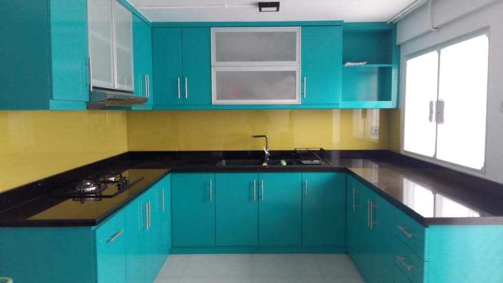 Dapur dengan warna retro
